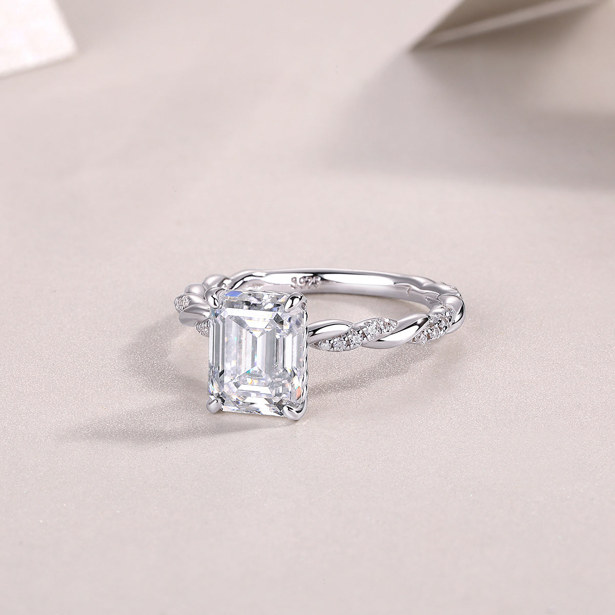 Chasing Light - A Fashionable Diamond Jewelry Piece Set With Moissanite S925 Sterling Silver And Platinum-Plated Diamond Ring